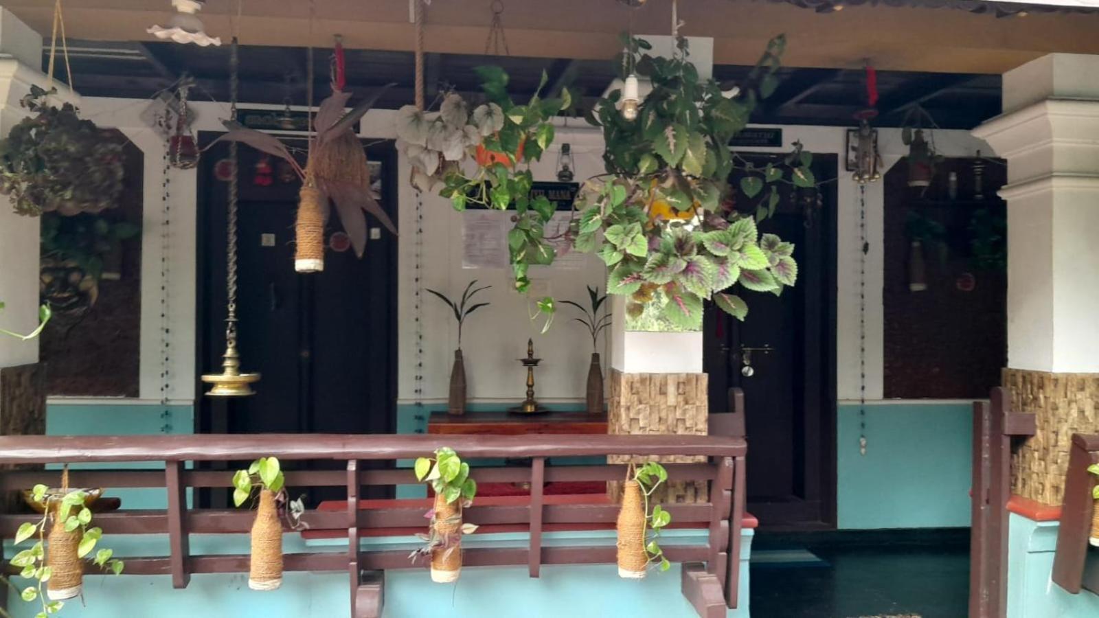 Kenoth Thaliyil Mana, Heritage Homestay Payyannur Buitenkant foto